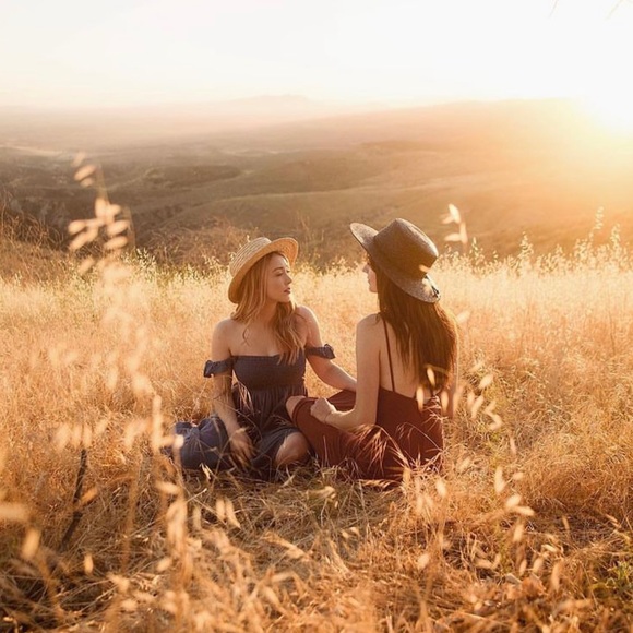 Meet your Posher, Lisa - Picture 5 of 5